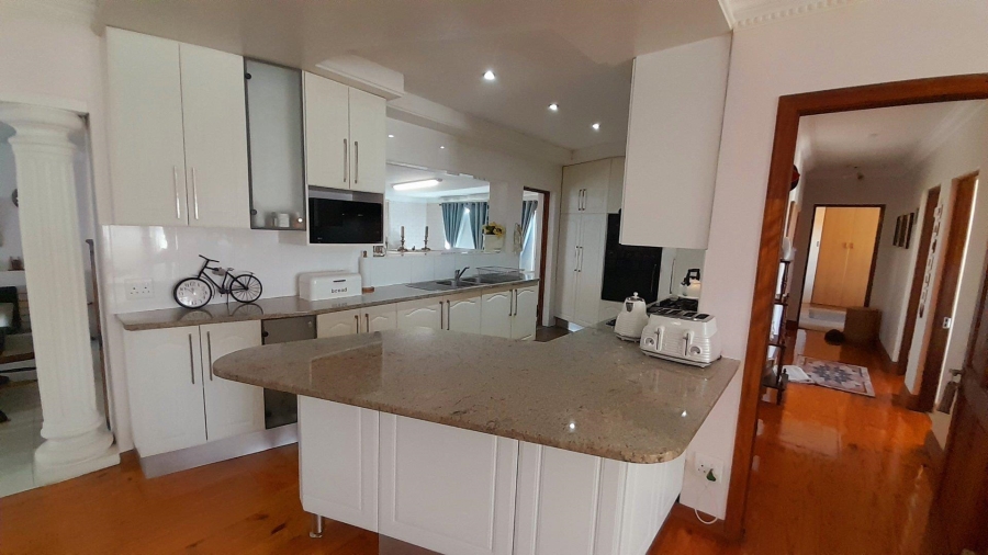 3 Bedroom Property for Sale in Campher Park Eastern Cape